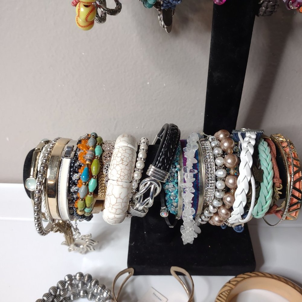 Lot Of Over 50 Bracelets And Bangles As Is - Picture 3 of 16
